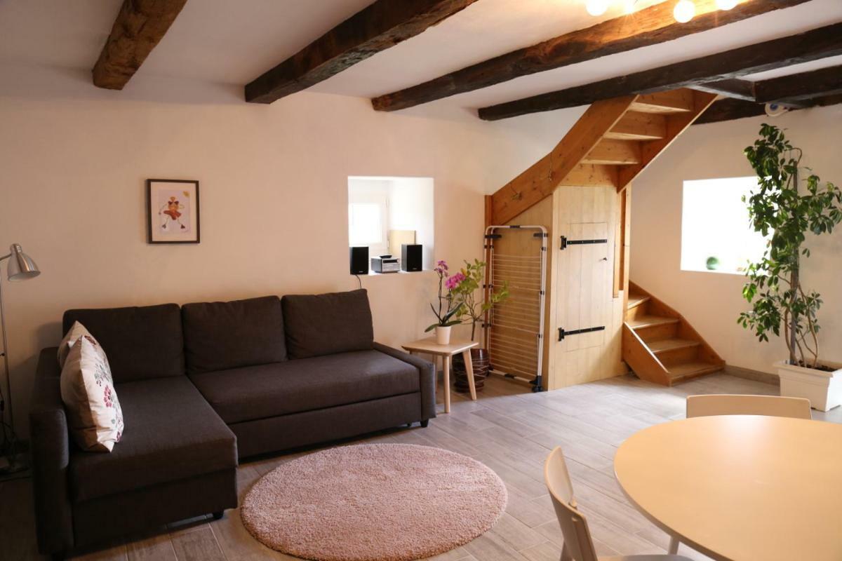 Villa Le Four à Pain à Leynhac Extérieur photo