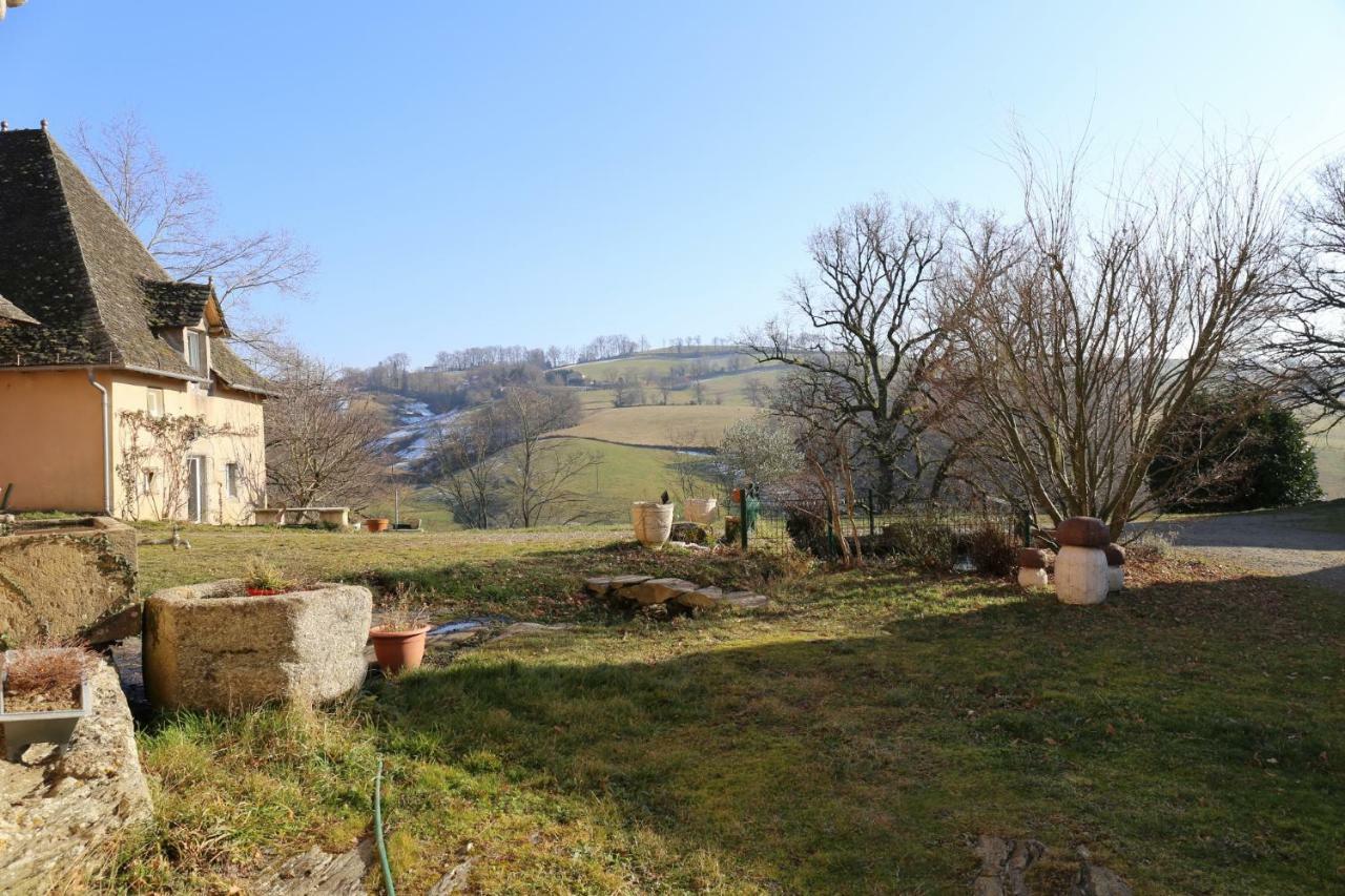 Villa Le Four à Pain à Leynhac Extérieur photo